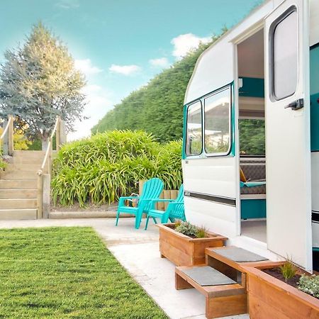 فندق تاوبوفي  Mountviews Glamping- Retro Caravan Getaway المظهر الخارجي الصورة