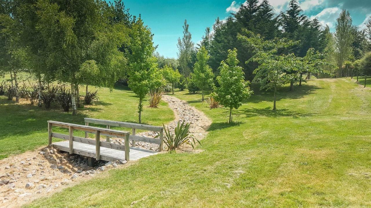فندق تاوبوفي  Mountviews Glamping- Retro Caravan Getaway المظهر الخارجي الصورة